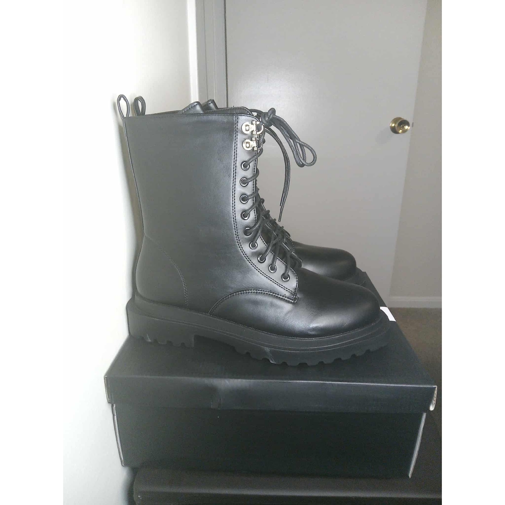Unilady Black Lace-Up Faux Leather Boots Size 10